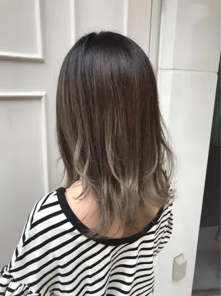 セミロング カラー 🫟Blanco🫟 Color&Careのヘアスタイル