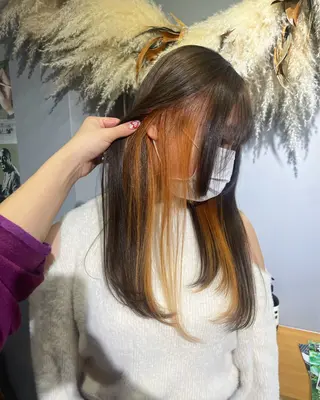 ロング カラー 透明感ハイトーン🦄 キラ🌈のヘアスタイル