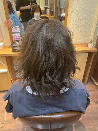 ミディアム カラー パーマ ヘアアレンジ メンズ キッズ ネイル マツエク・マツパ 🌈髪質改善・美髪矯 正・平野瀬乃🌈のヘアスタイル