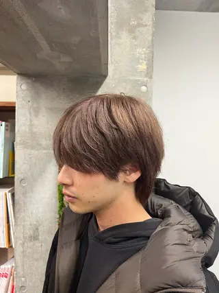 カラー 関谷 航太のヘアスタイル