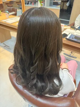 ロング カラー 中野 希望のヘアスタイル