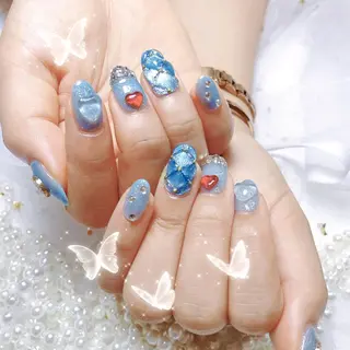 ネイル 🎀まゆ 🪽🐾のネイルデザイン