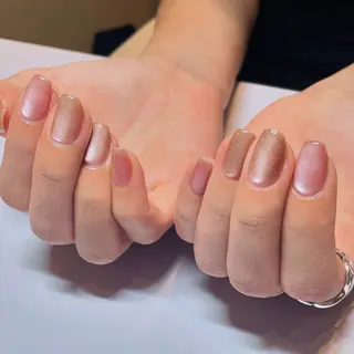 ネイル Rika🌼 シンプル•マグネットのネイルデザイン