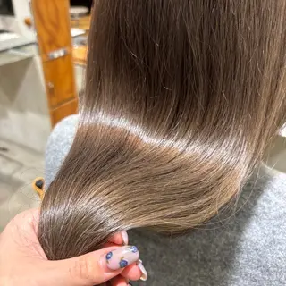 ロング カラー 小木曽 里華のヘアスタイル