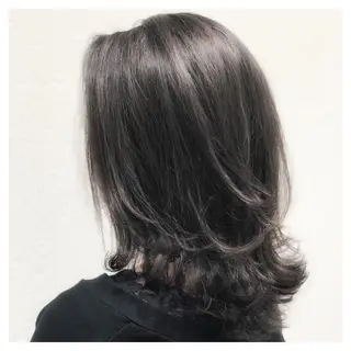 セミロング カラー biscohair 髪にドラマを。のヘアスタイル
