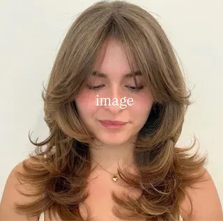 ロング 山内 都弥のヘアスタイル