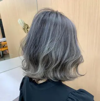 ショート カラー yui .のヘアスタイル