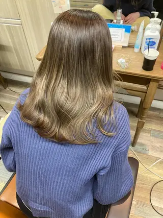 セミロング カラー ✂️似合わせの魔術師 石田一樹✂️のヘアスタイル