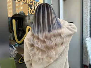 ミディアム カラー パーマ ヘアアレンジ メンズ キッズ ネイル マツエク・マツパ アイブロウ 🤍韓国風レイヤー/ 艶髪🤍鳥越美羽のヘアスタイル