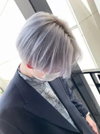 ショート カラー メンズ ハイトーン×レイヤー ／遠藤将太のヘアスタイル