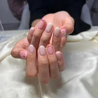 ネイル マツエク・マツパ アイブロウ Nail&eye Belire 新宿のネイルデザイン