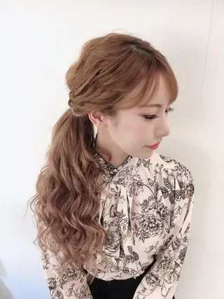 ロング ヘアアレンジ ヘアメイク エンカレッジのヘアスタイル