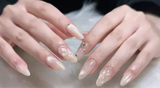 ネイル グエン ホアンアンのネイルデザイン