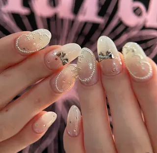 ネイル Pure&Rich Nailのネイルデザイン