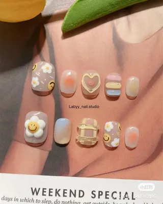 ネイル Eveネイル チップスカルプ専門店のネイルデザイン