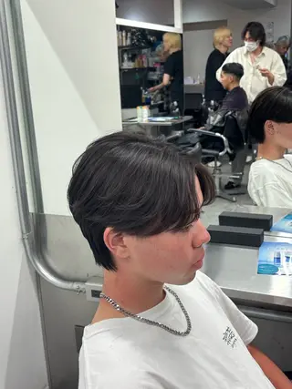 パーマ メンズハイトーン 北斗💍レイヤーのヘアスタイル
