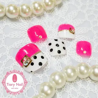 ネイル 💗🪽Tiary Nail🪽💗のネイルデザイン
