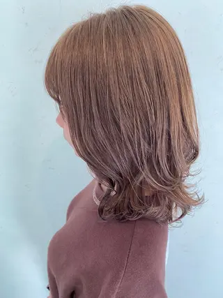 ミディアム カラー 伊藤 さやかのヘアスタイル