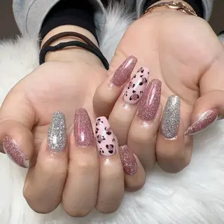 ネイル 🦢Ella💌 長さだし専門店☁️のネイルデザイン