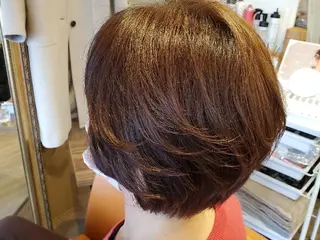 ショート カラー マツエク・マツパ アイブロウ ネイル パーマ spa hair ark 富井直美のヘアスタイル