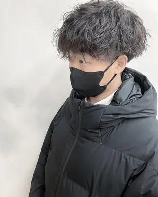 ショート パーマ メンズ 髪質改善／パーマ カラー浅草 山本隼輔のヘアスタイル