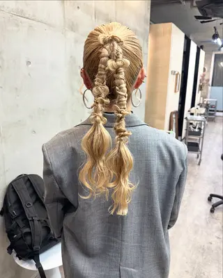 ロング カラー ヘアアレンジ カットモデル募集中 ／HARUKA🎀のヘアスタイル