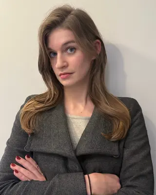 ミディアム Minami Yuiのヘアスタイル