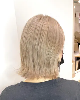 ショート カラー 🌙HIZUKI🌙 ハイトーン 艶髪のヘアスタイル