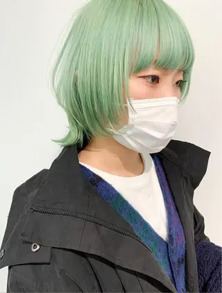 ミディアム カラー スパイラルパーマ 🌐hina⭐️のヘアスタイル