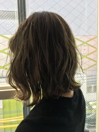 ミディアム 末石 智のヘアスタイル