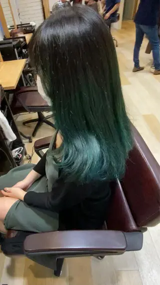 セミロング パーソナルカラー lapiax阿部のヘアスタイル
