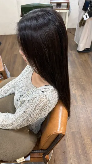 ロング カラー 元山 透明感艶カラー 🌻レイヤーカットのヘアスタイル