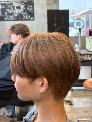 カラー メンズ 神戸 蒼司のヘアスタイル