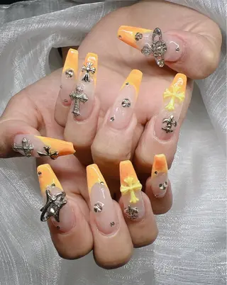 ネイル Lee Nails チップ長さだし専門店のネイルデザイン