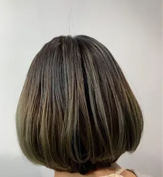 ミディアム カラー Mitsu Naoのヘアスタイル