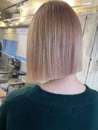 カラー nico麻生　長谷川 裕月のヘアスタイル