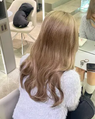 ロング カラー ハイトーン💖/ ✨️モテ艶カラー💎のヘアスタイル