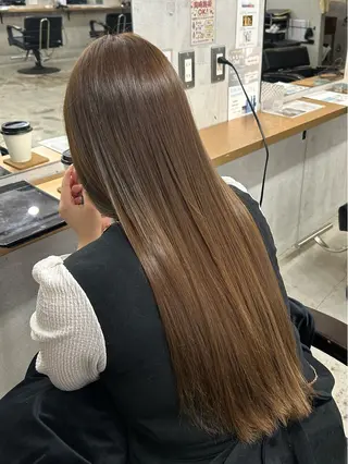 ロング カラー 山中 望緒のヘアスタイル