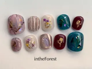 ネイル in the Forest所属・コガ アオイのネイルデザイン