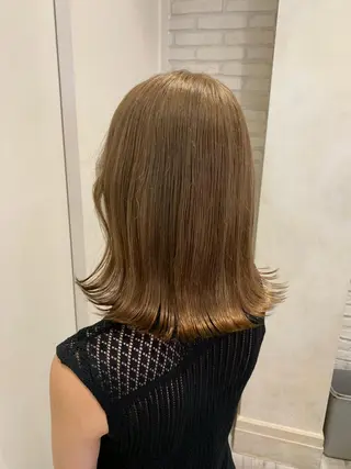 ミディアム ミユ🎀長さ出し 🎨デザインカラーのヘアスタイル