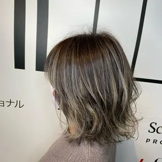 ミディアム 宮下 愛璃紗のヘアスタイル