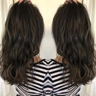 ロング 美髪矯正・レイヤー 倉友哉のヘアスタイル