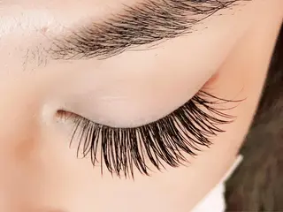 マツエク・マツパ Leola ERIKAのマツエク・マツパデザイン