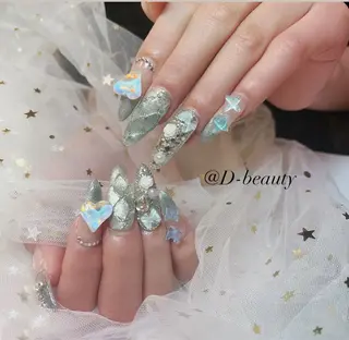 ネイル D-BEAUTY Nailsalonのネイルデザイン
