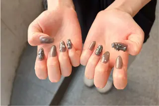 ネイル 長谷川 奈緒美のネイルデザイン