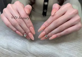 ネイル D-BEAUTY Nailsalonのネイルデザイン