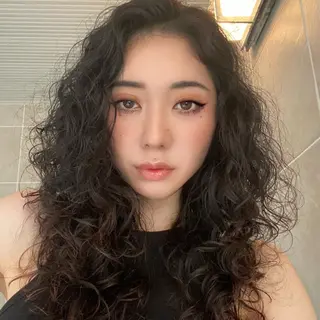 ロング パーソナルカラー lapiax阿部のヘアスタイル