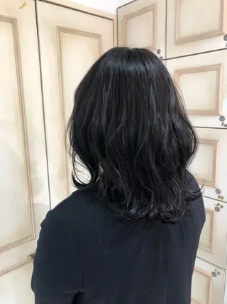 セミロング カラー 🇰🇷韓国風艶髪✨ 髪質改善 倉岡しおんのヘアスタイル
