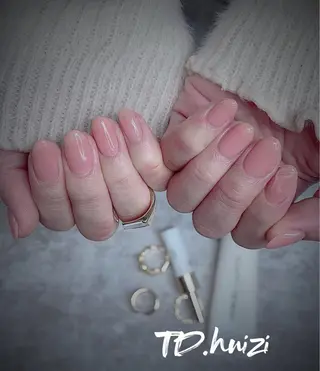 ミディアム めぐみのネイルサロン スタッフ練習のネイルデザイン