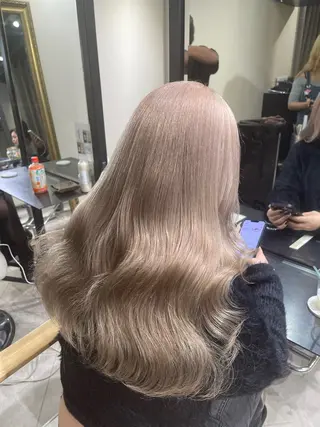 セミロング ブリーチ🔥ベージュ /グレー/daikiのヘアスタイル